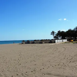 https://apartamentos-dona-lucia.hotelsinnerja.org